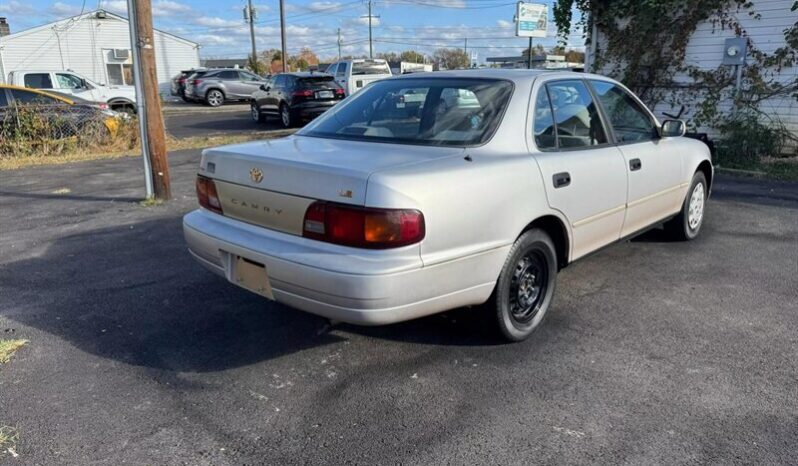 
								1996 Toyota Camry full									