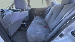 
										2009 Nissan Versa full									