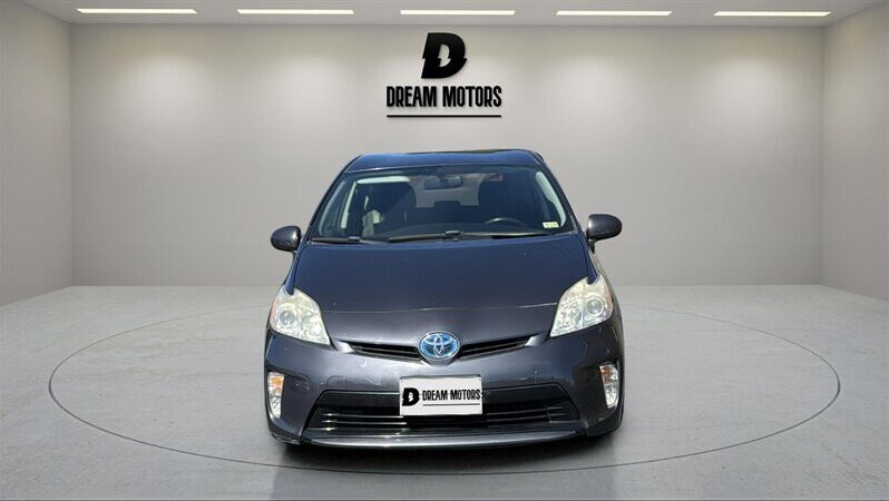 
								2013 Toyota Prius Four full									